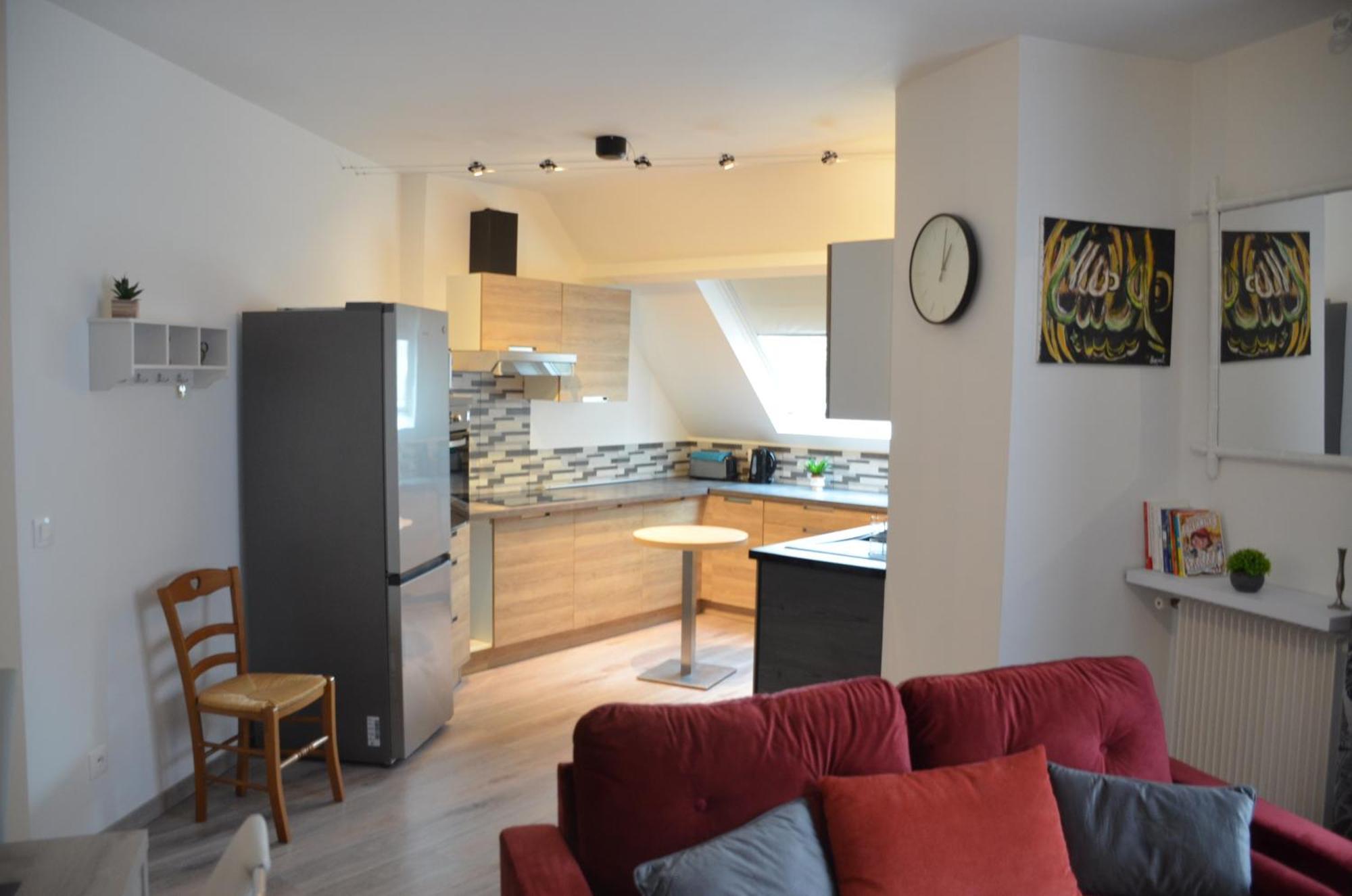 Spacious Flat Close To The Railway Station 特鲁瓦 客房 照片