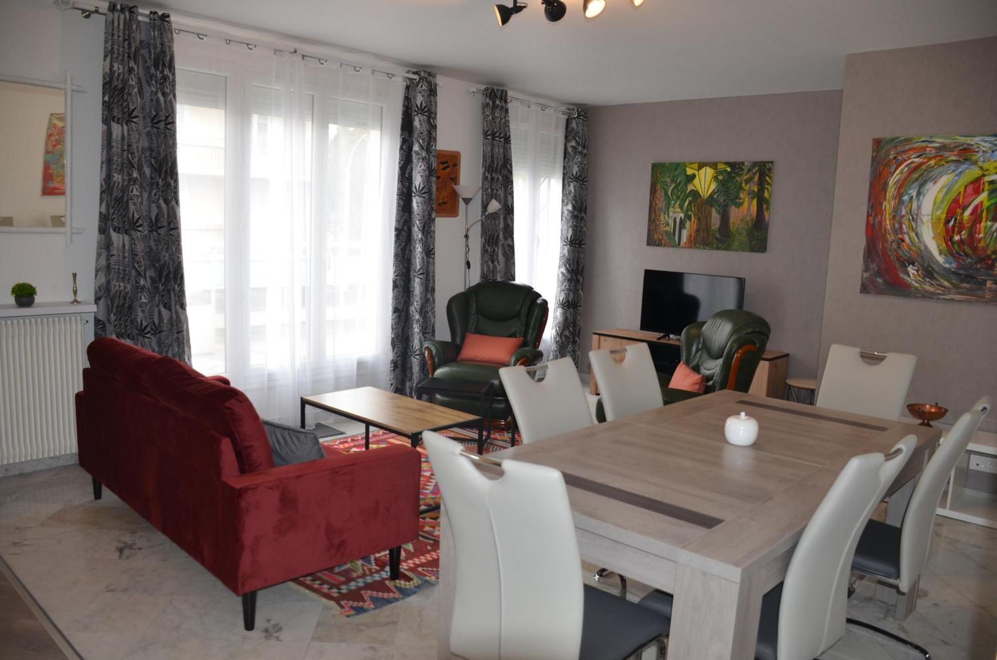 Spacious Flat Close To The Railway Station 特鲁瓦 客房 照片
